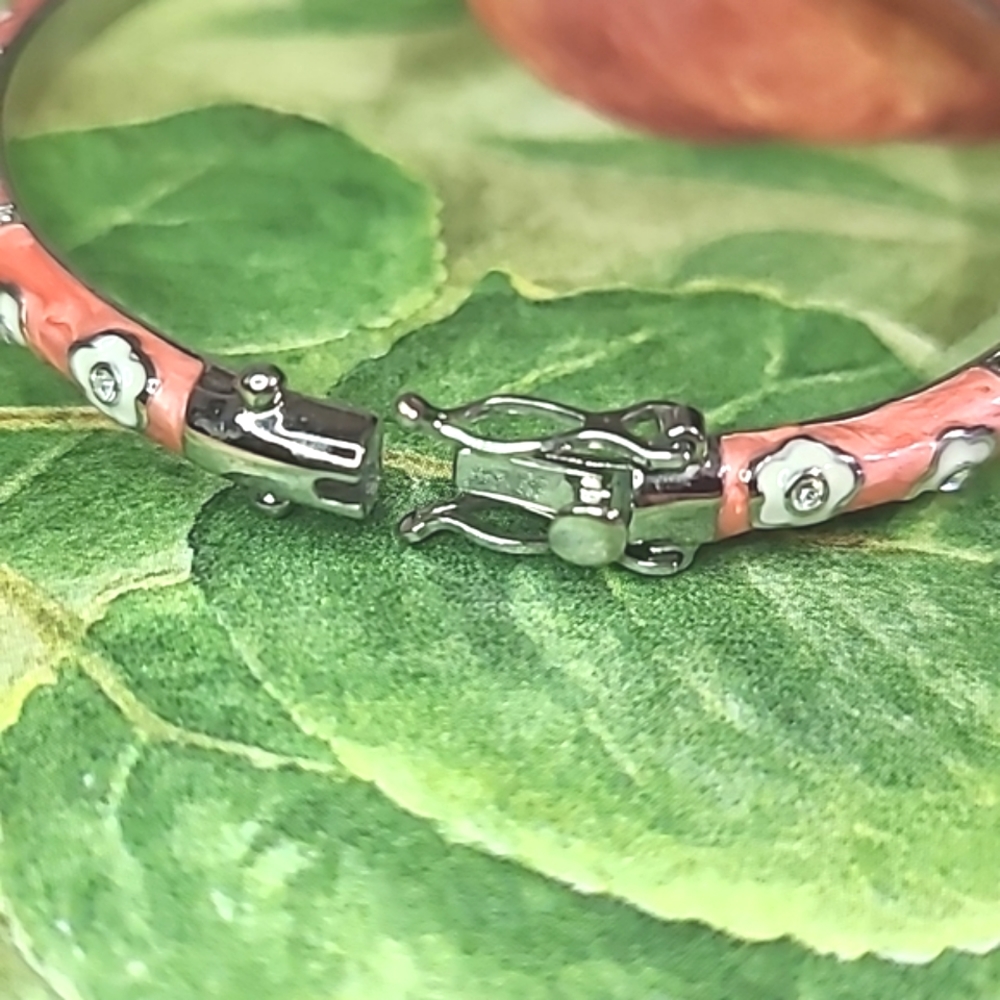 LAUREN G ADAMS Daisy Love Stackable Coral Enamel Crystal/Rhinestone Bracelet - Picture 15 of 16